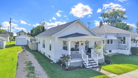 Photo of 461 Arlington Avenue, Newark, OH 43055 (MLS # 226035191)