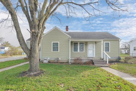 Photo of 420 Faye Avenue, Circleville, OH 43113 (MLS # 225044553)
