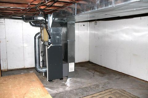 Tiny photo for 21 Parrott Street, Mount Vernon, OH 43050 (MLS # 226002996)