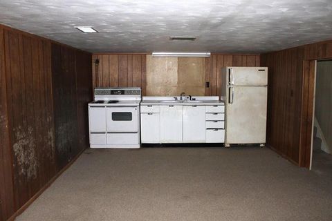 Tiny photo for 21 Parrott Street, Mount Vernon, OH 43050 (MLS # 226002996)