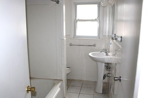 Tiny photo for 21 Parrott Street, Mount Vernon, OH 43050 (MLS # 226002996)