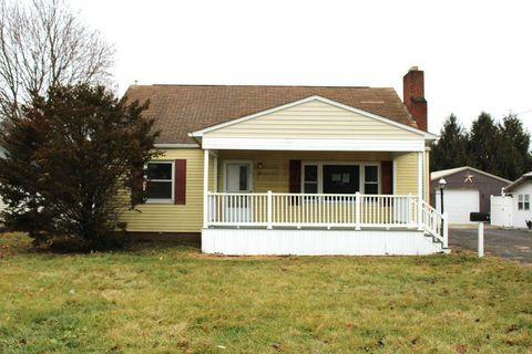 Photo of 21 Parrott Street, Mount Vernon, OH 43050 (MLS # 226002996)