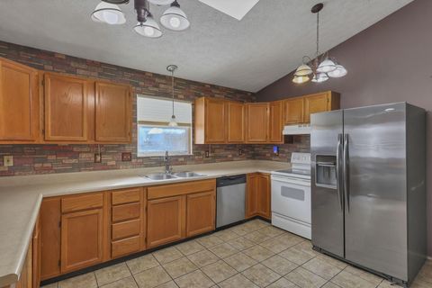 Tiny photo for 4580 Bimini Drive, Columbus, OH 43230 (MLS # 225045968)