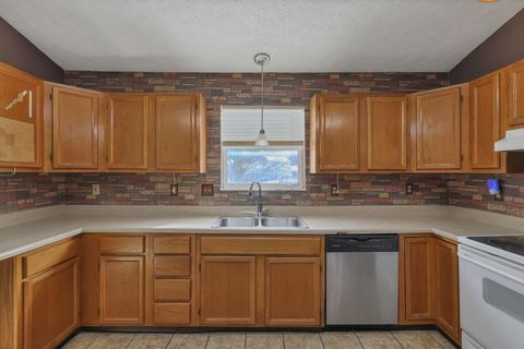Tiny photo for 4580 Bimini Drive, Columbus, OH 43230 (MLS # 225045968)