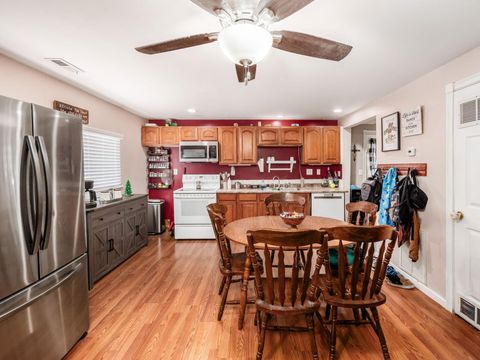 Tiny photo for 26 2nd Avenue, Mount Sterling, OH 43143 (MLS # 225045495)