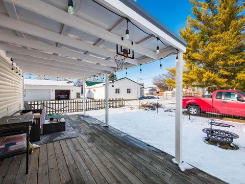 Tiny photo for 26 2nd Avenue, Mount Sterling, OH 43143 (MLS # 225045495)