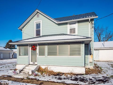 Tiny photo for 26 2nd Avenue, Mount Sterling, OH 43143 (MLS # 225045495)