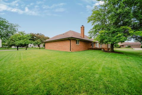Tiny photo for 1711 Sioux Court, Grove City, OH 43123 (MLS # 226024008)