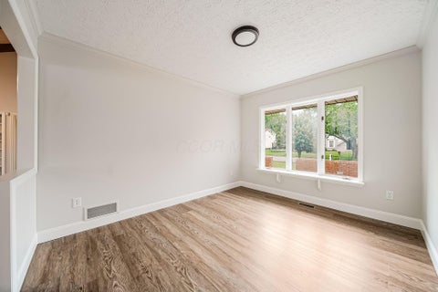 Tiny photo for 1711 Sioux Court, Grove City, OH 43123 (MLS # 226024008)