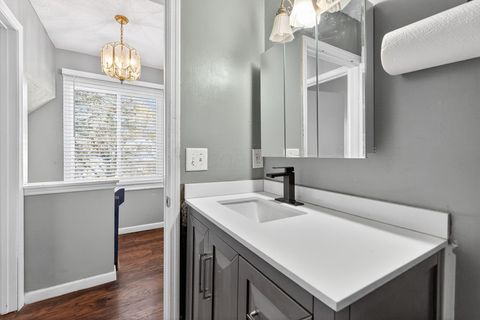 Tiny photo for 3001 Cooper Bluff Drive, Columbus, OH 43231 (MLS # 226003113)