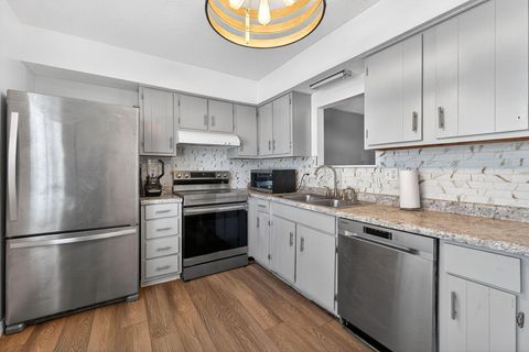 Tiny photo for 3001 Cooper Bluff Drive, Columbus, OH 43231 (MLS # 226003113)