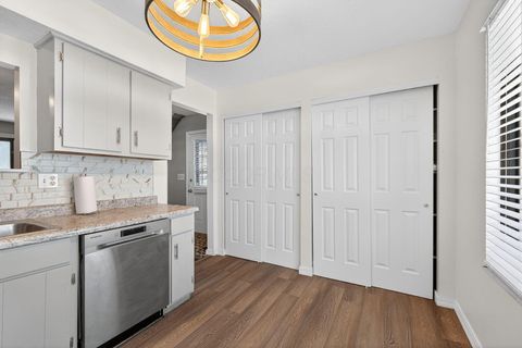 Tiny photo for 3001 Cooper Bluff Drive, Columbus, OH 43231 (MLS # 226003113)