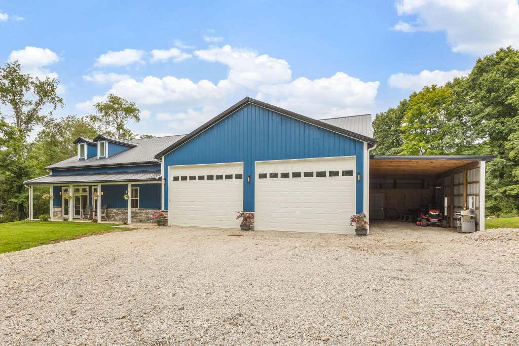 Photo of 3299 Chicken Coop Hill Road SE, Lancaster, OH 43130 (MLS # 226032222)
