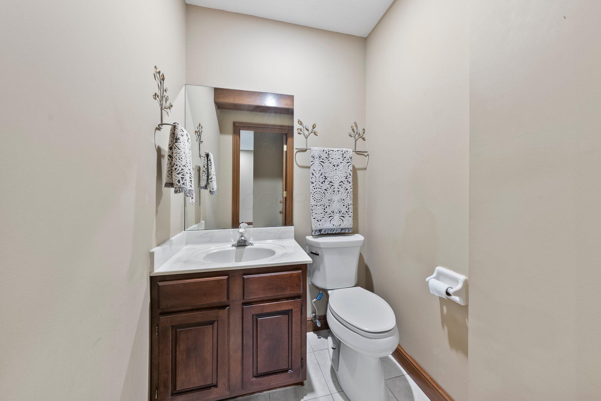 9394 Din Eidyn Drive, Dublin, Ohio image 49