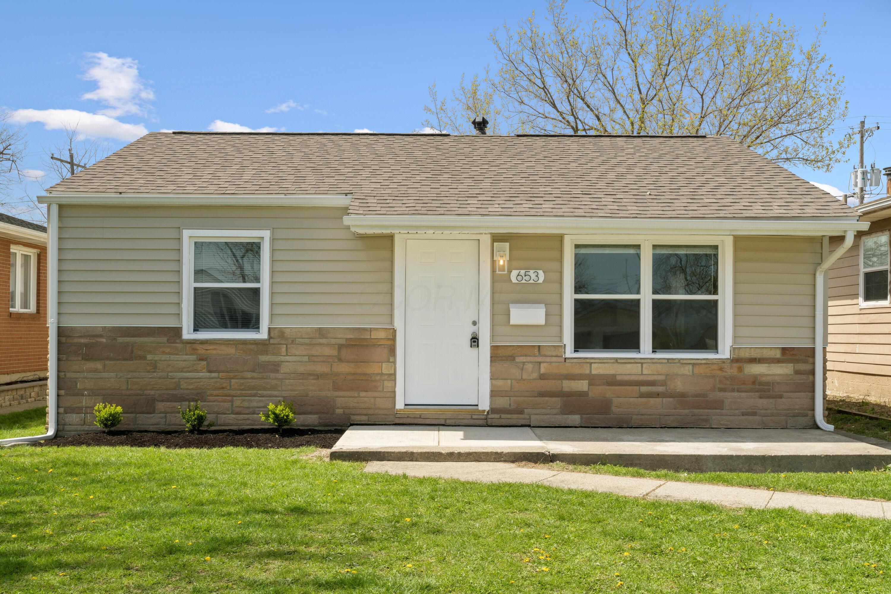 653 Dexter Avenue, Columbus, Ohio image 1