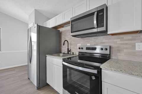 Tiny photo for 1187 Rendezvous Lane, Columbus, OH 43207 (MLS # 226000603)