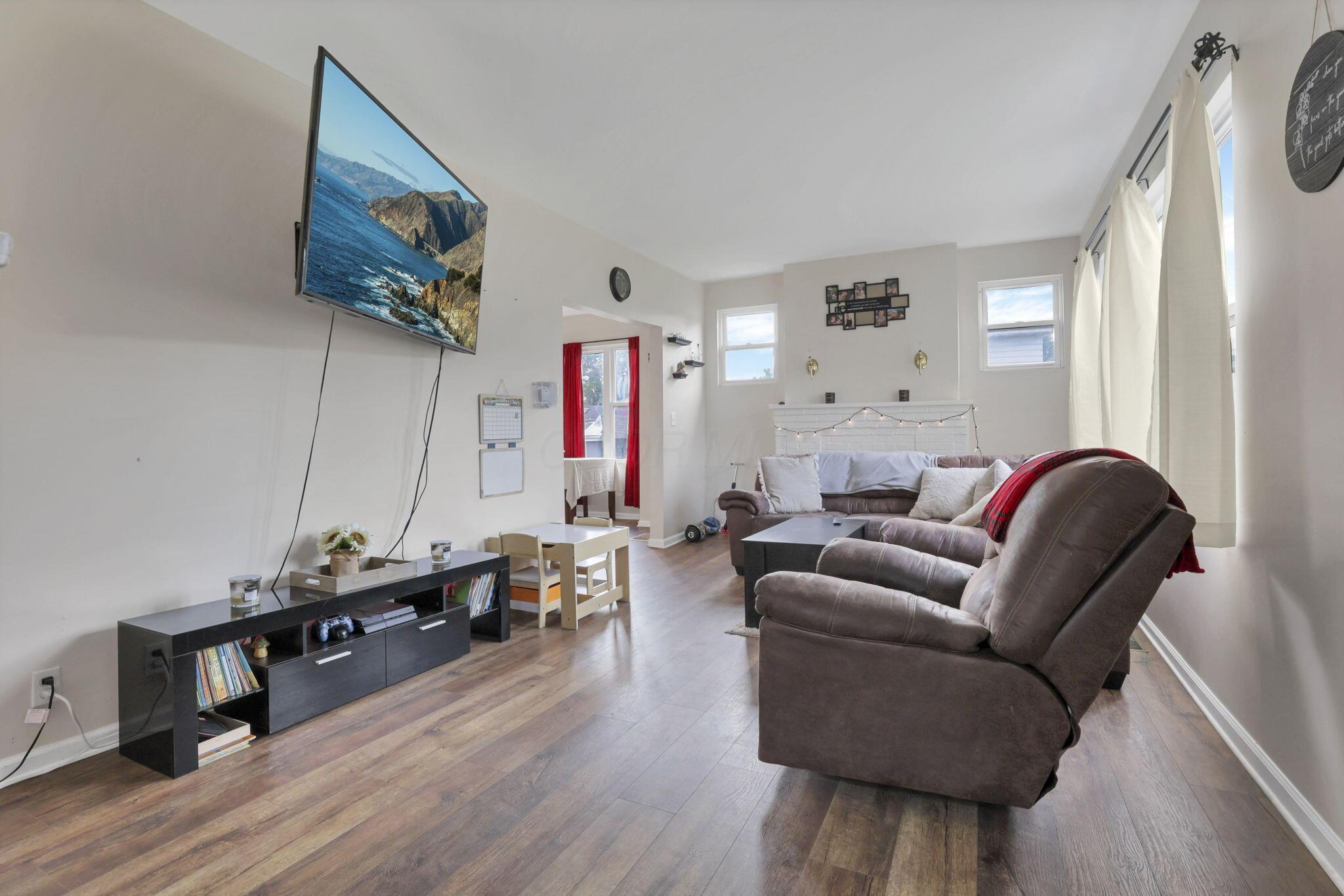 610 W Wheeling Street, Lancaster, Ohio image 3