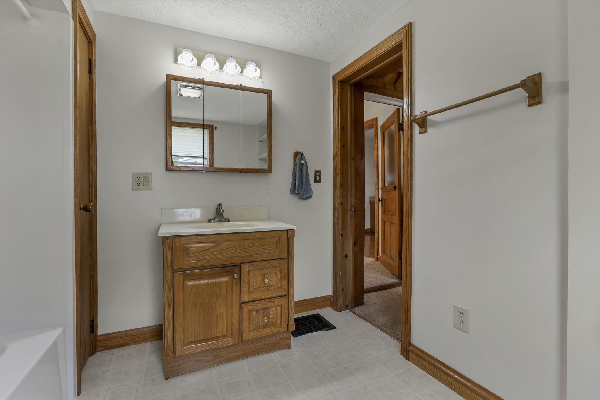 520 Oakwood Avenue, Lancaster, Ohio image 22
