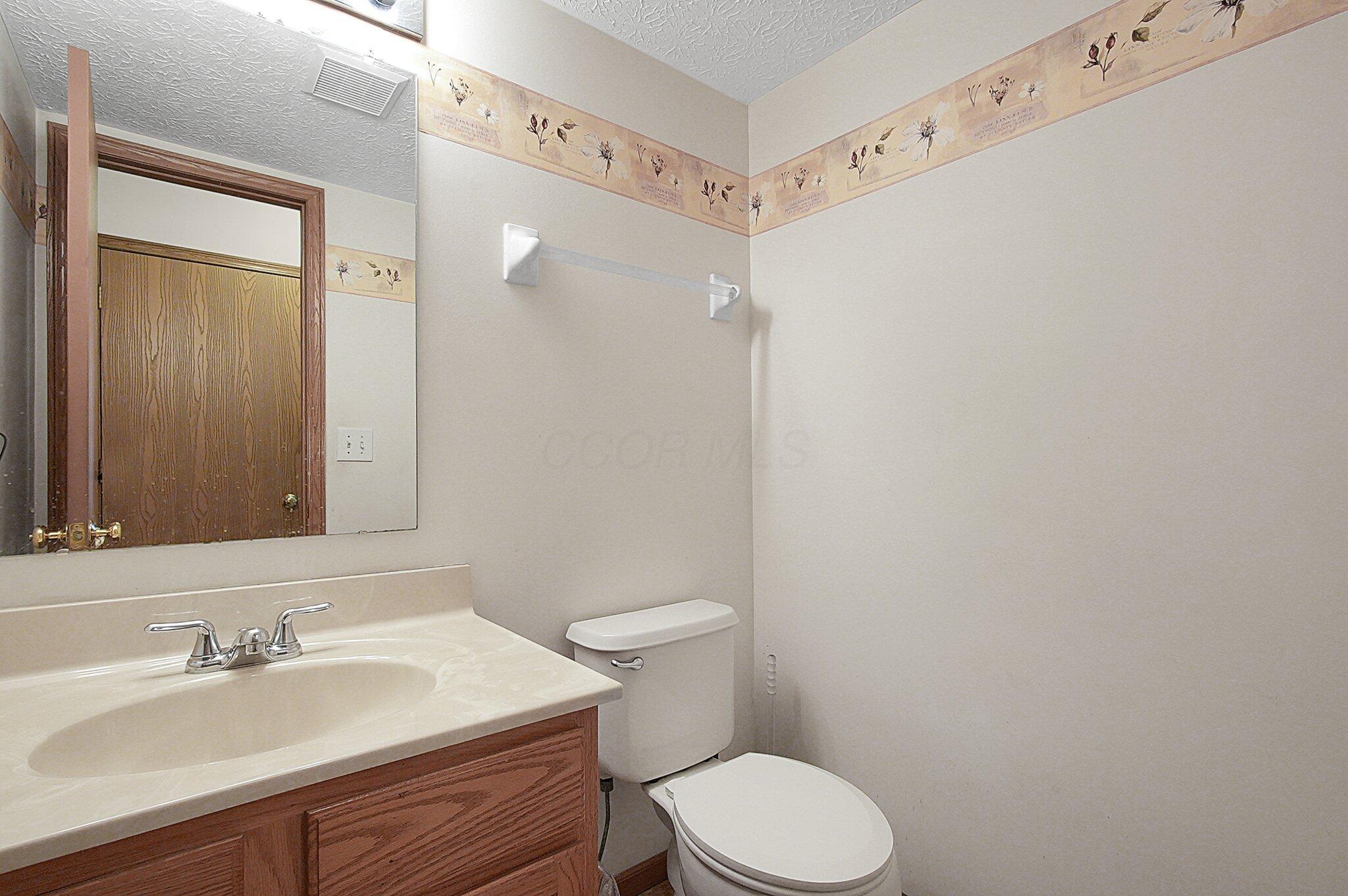 7437 Tyler Henry Court, Canal Winchester, Ohio image 16