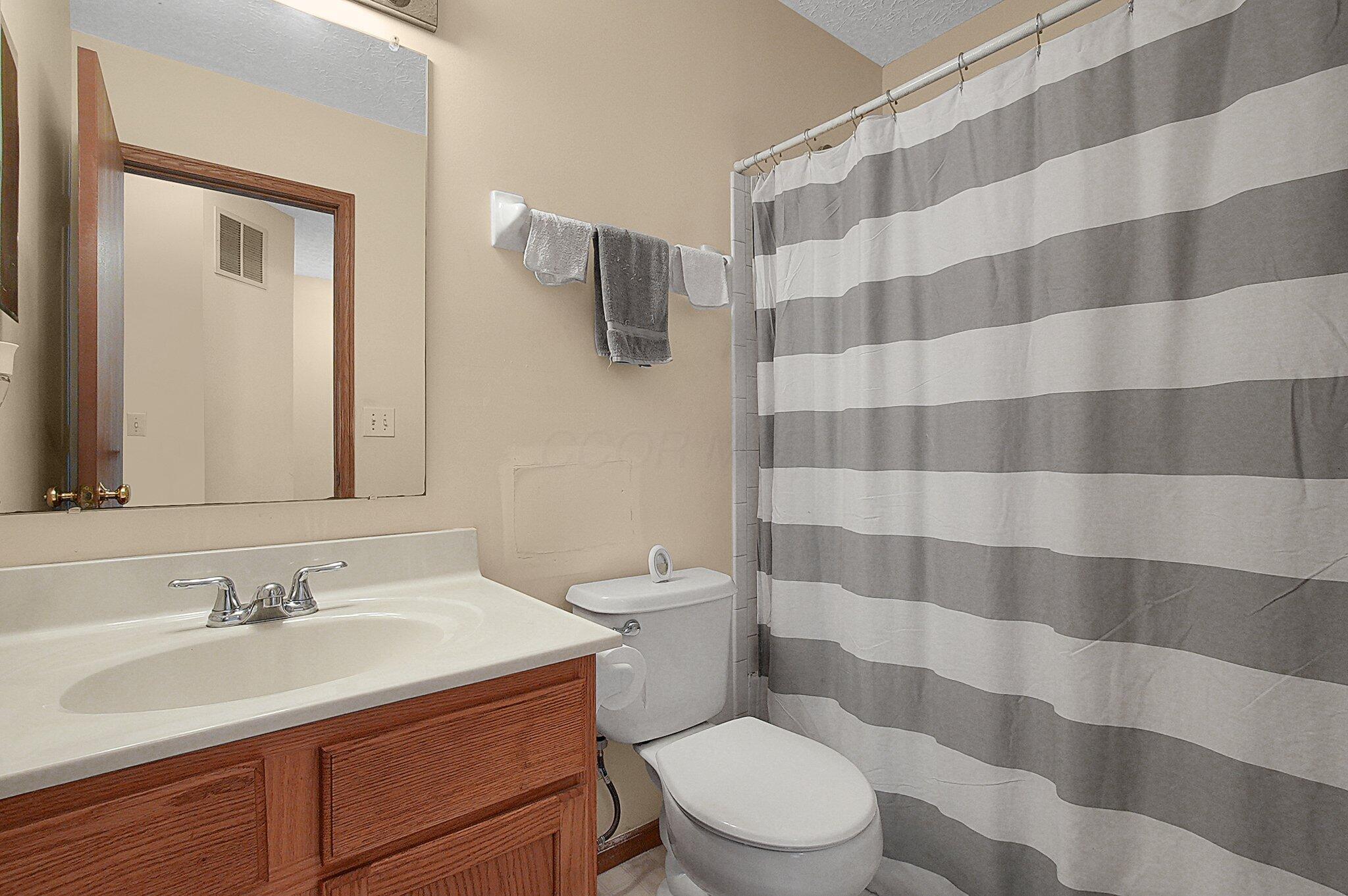7437 Tyler Henry Court, Canal Winchester, Ohio image 14