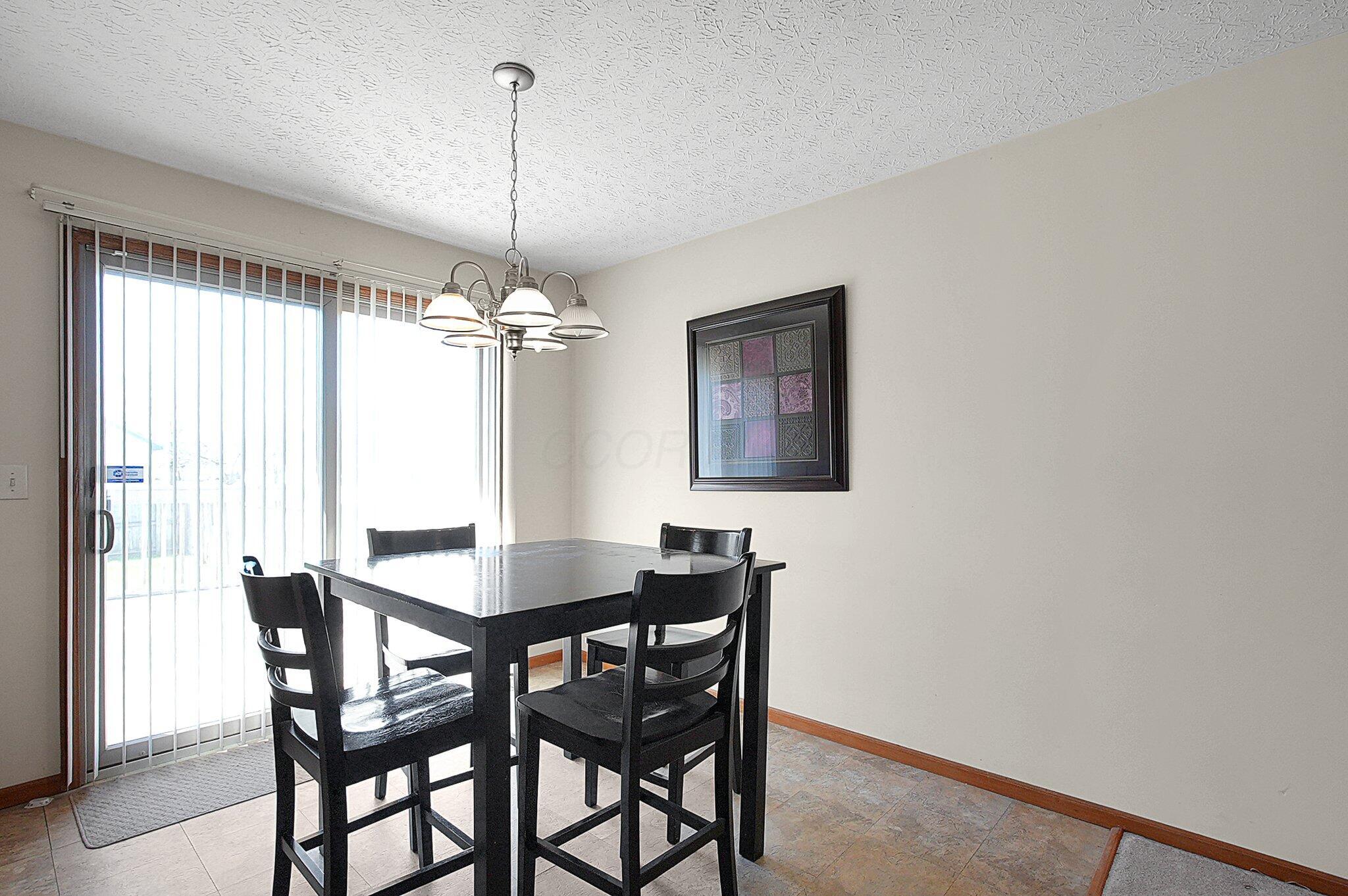 7437 Tyler Henry Court, Canal Winchester, Ohio image 6