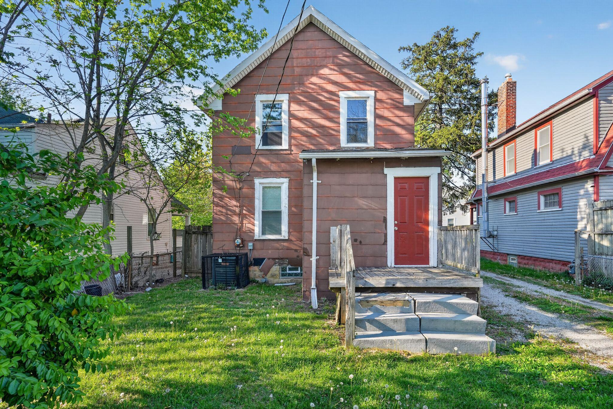 1607 Briarwood Avenue