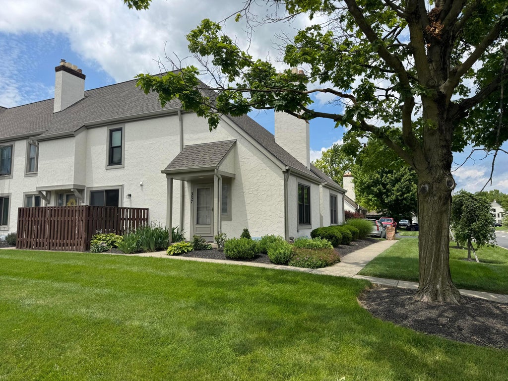 Photo of 357 Saint Andrews Drive, Dublin, OH 43017 (MLS # 226023143)