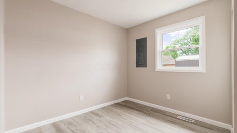 Tiny photo for 4881 Decker Avenue NE, Thornville, OH 43076 (MLS # 226019213)