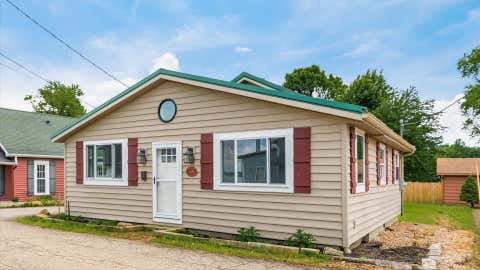 Tiny photo for 4881 Decker Avenue NE, Thornville, OH 43076 (MLS # 226019213)