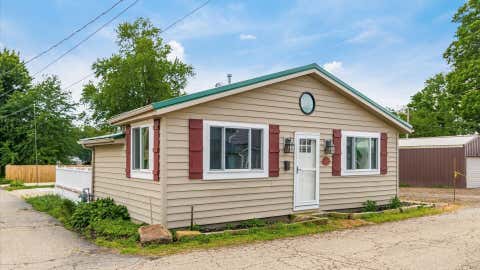 Tiny photo for 4881 Decker Avenue NE, Thornville, OH 43076 (MLS # 226019213)