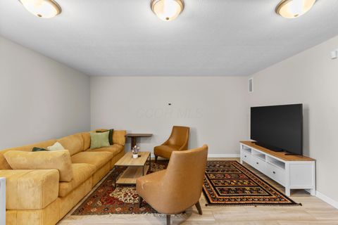 Tiny photo for 5959 Silver Charms Way B #B, New Albany, OH 43054 (MLS # 226013906)