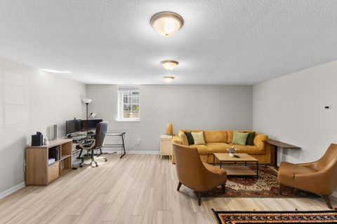 Tiny photo for 5959 Silver Charms Way B #B, New Albany, OH 43054 (MLS # 226013906)