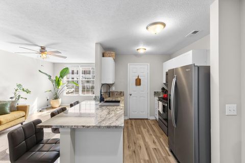 Tiny photo for 5959 Silver Charms Way B #B, New Albany, OH 43054 (MLS # 226013906)