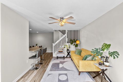 Tiny photo for 5959 Silver Charms Way B #B, New Albany, OH 43054 (MLS # 226013906)