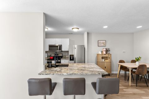 Tiny photo for 5959 Silver Charms Way B #B, New Albany, OH 43054 (MLS # 226013906)