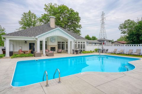 Tiny photo for 3326 Strickland Drive 1 #1, New Albany, OH 43054 (MLS # 226005112)