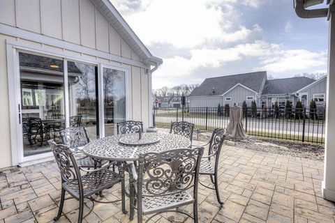 Tiny photo for 3326 Strickland Drive 1 #1, New Albany, OH 43054 (MLS # 226005112)