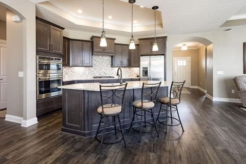 Tiny photo for 3326 Strickland Drive 1 #1, New Albany, OH 43054 (MLS # 226005112)