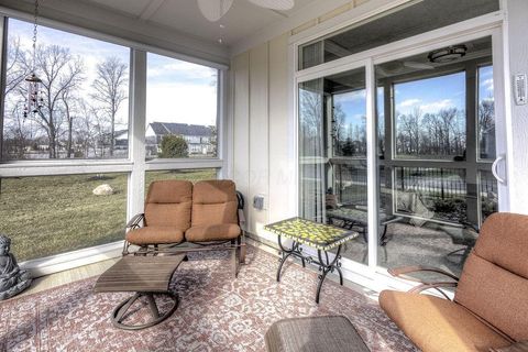 Tiny photo for 3326 Strickland Drive 1 #1, New Albany, OH 43054 (MLS # 226005112)