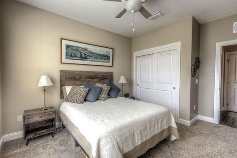 Tiny photo for 3326 Strickland Drive 1 #1, New Albany, OH 43054 (MLS # 226005112)