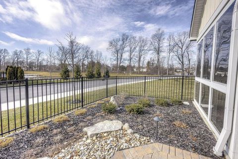 Tiny photo for 3326 Strickland Drive 1 #1, New Albany, OH 43054 (MLS # 226005112)