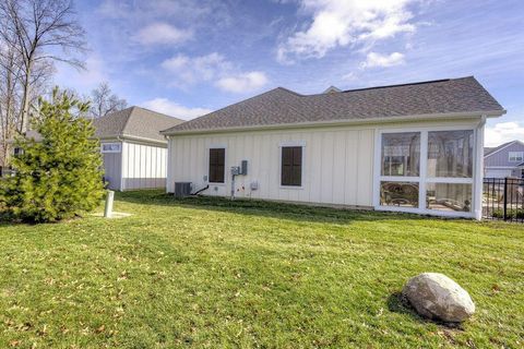 Tiny photo for 3326 Strickland Drive 1 #1, New Albany, OH 43054 (MLS # 226005112)