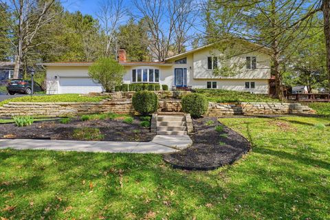 Photo of 328 Pinetree Drive NE, Granville, OH 43023 (MLS # 226011400)