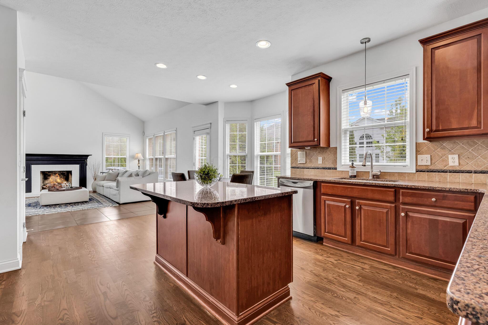 7169 Fernridge Drive, New Albany, Ohio image 10