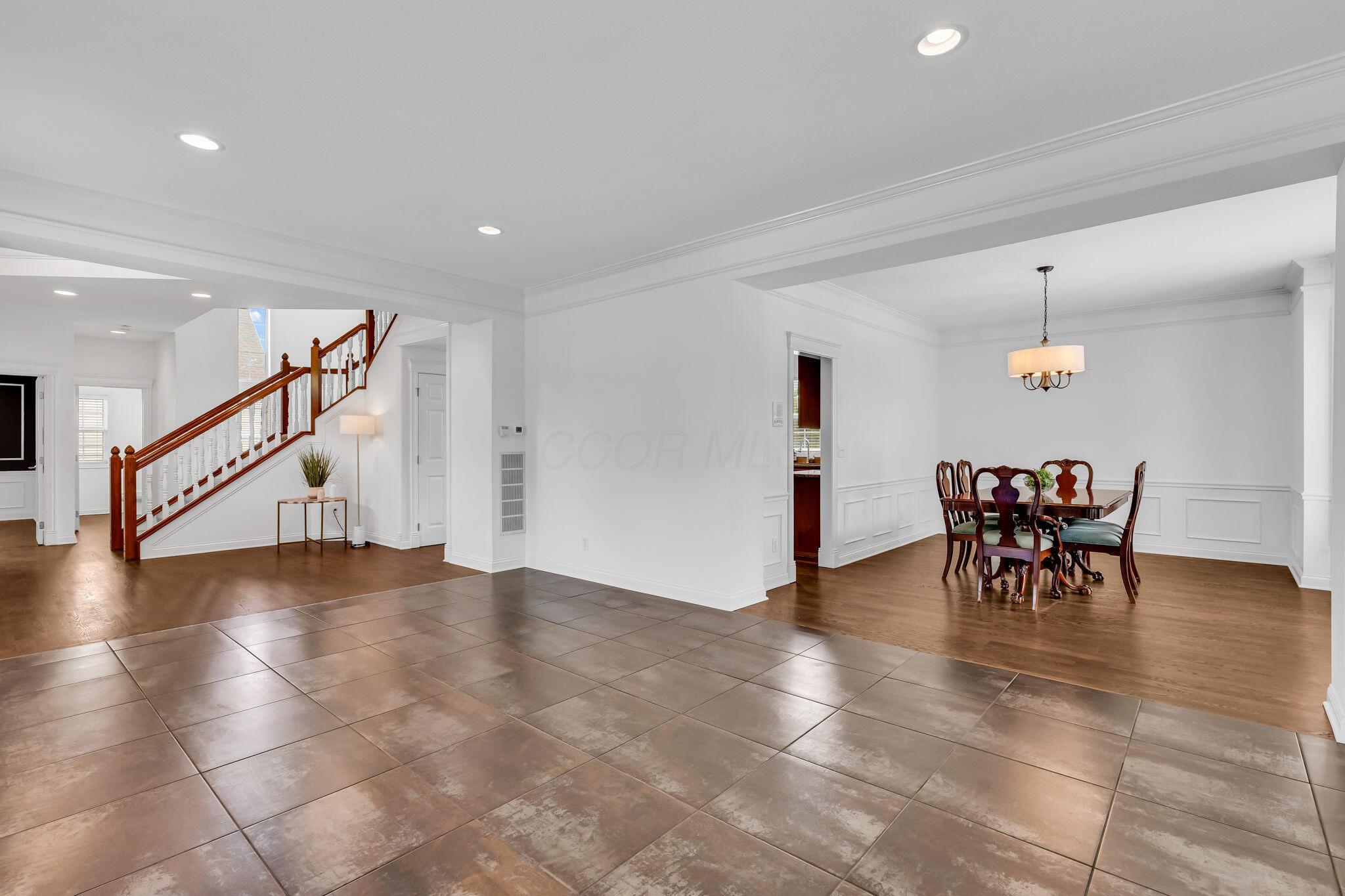7169 Fernridge Drive, New Albany, Ohio image 12
