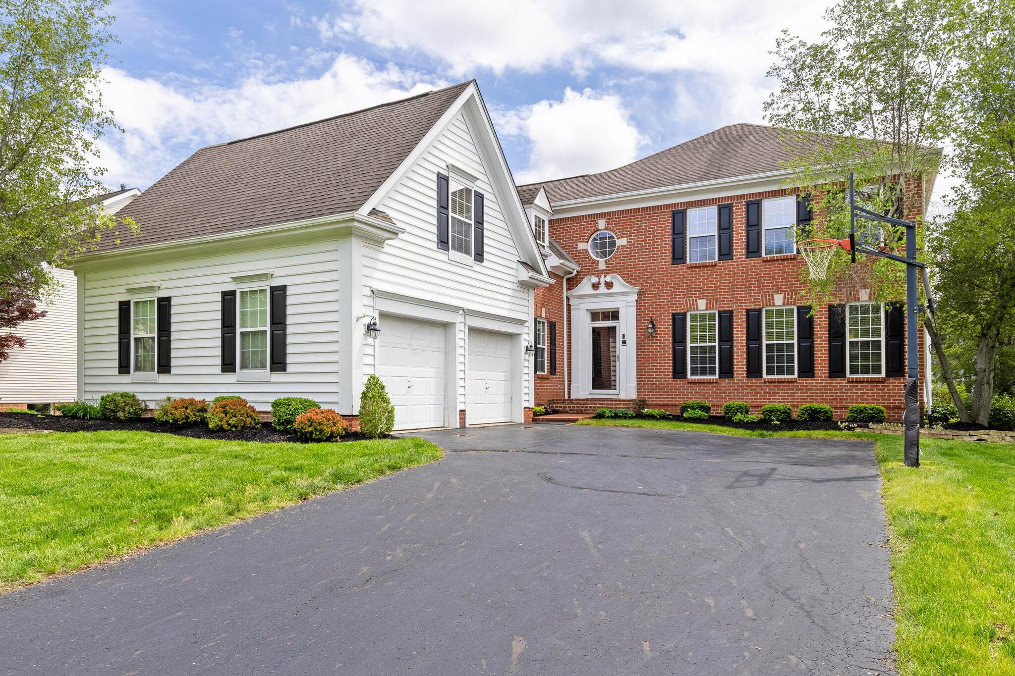 7169 Fernridge Drive, New Albany, Ohio image 1