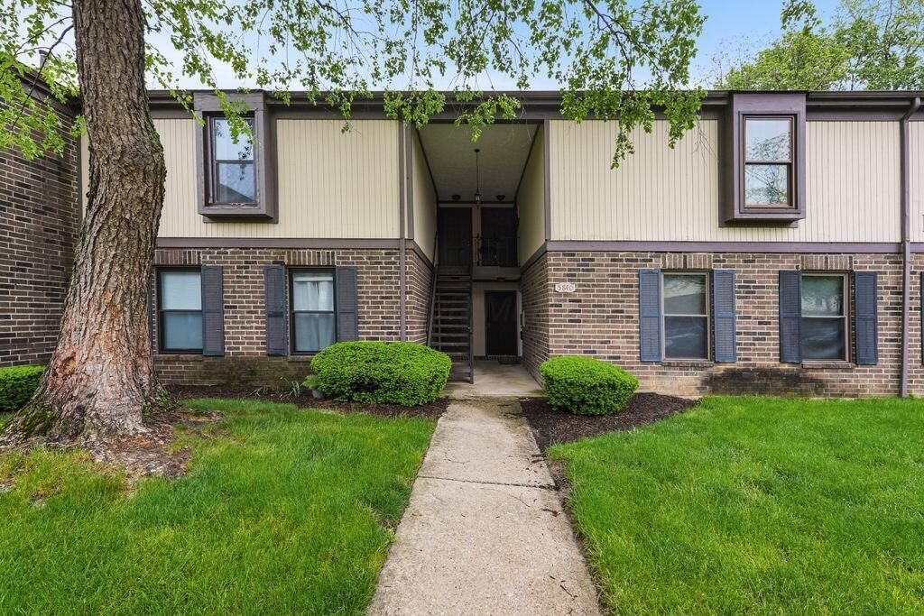 Photo of 5840 Hallridge Circle C #C, Columbus, OH 43232 (MLS # 226014681)
