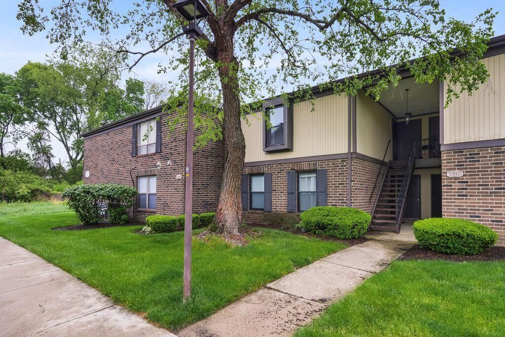 Photo of 5840 Hallridge Circle C #C, Columbus, OH 43232 (MLS # 226014681)