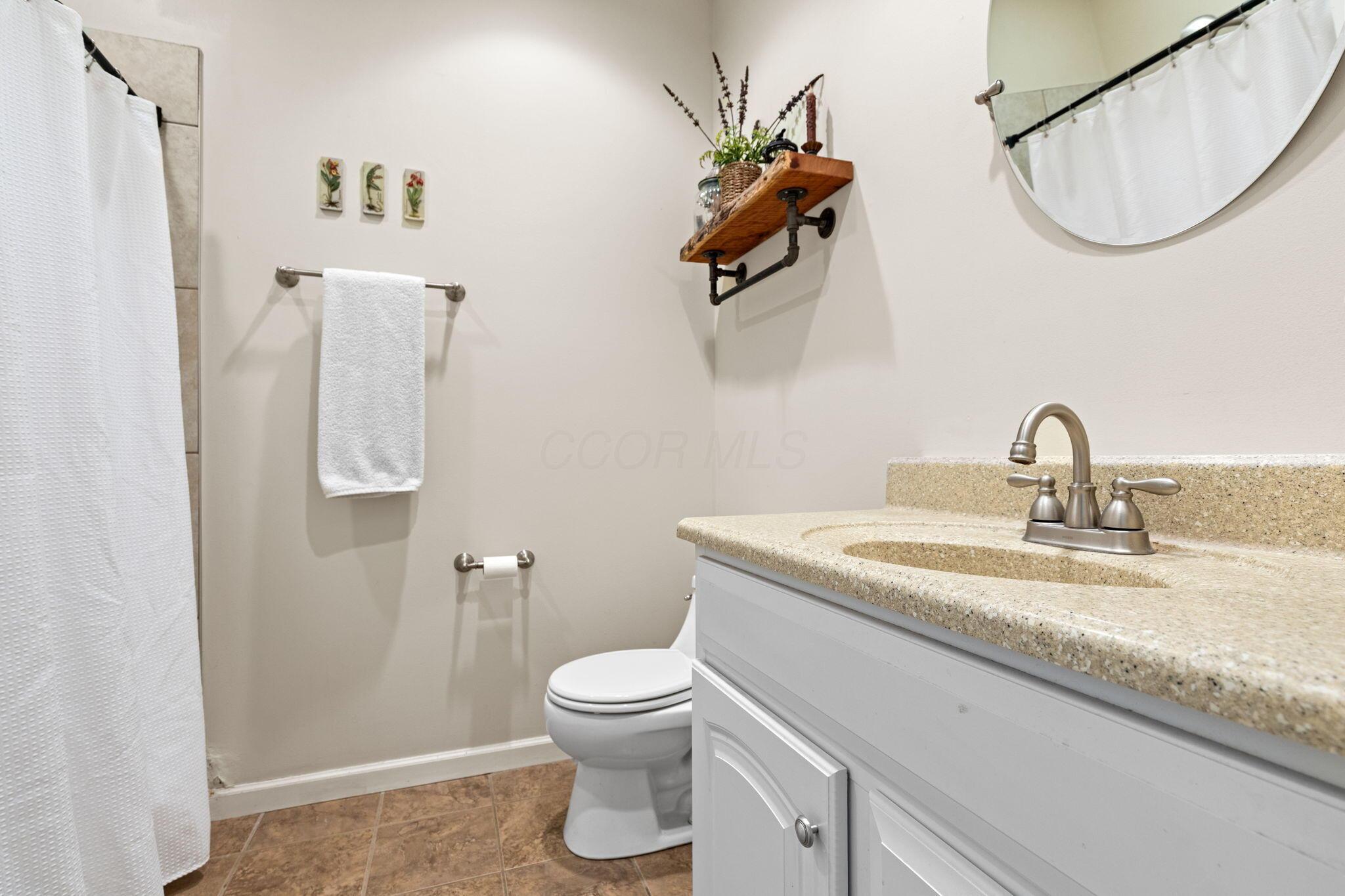 15027 King Road, Howard, Ohio image 22