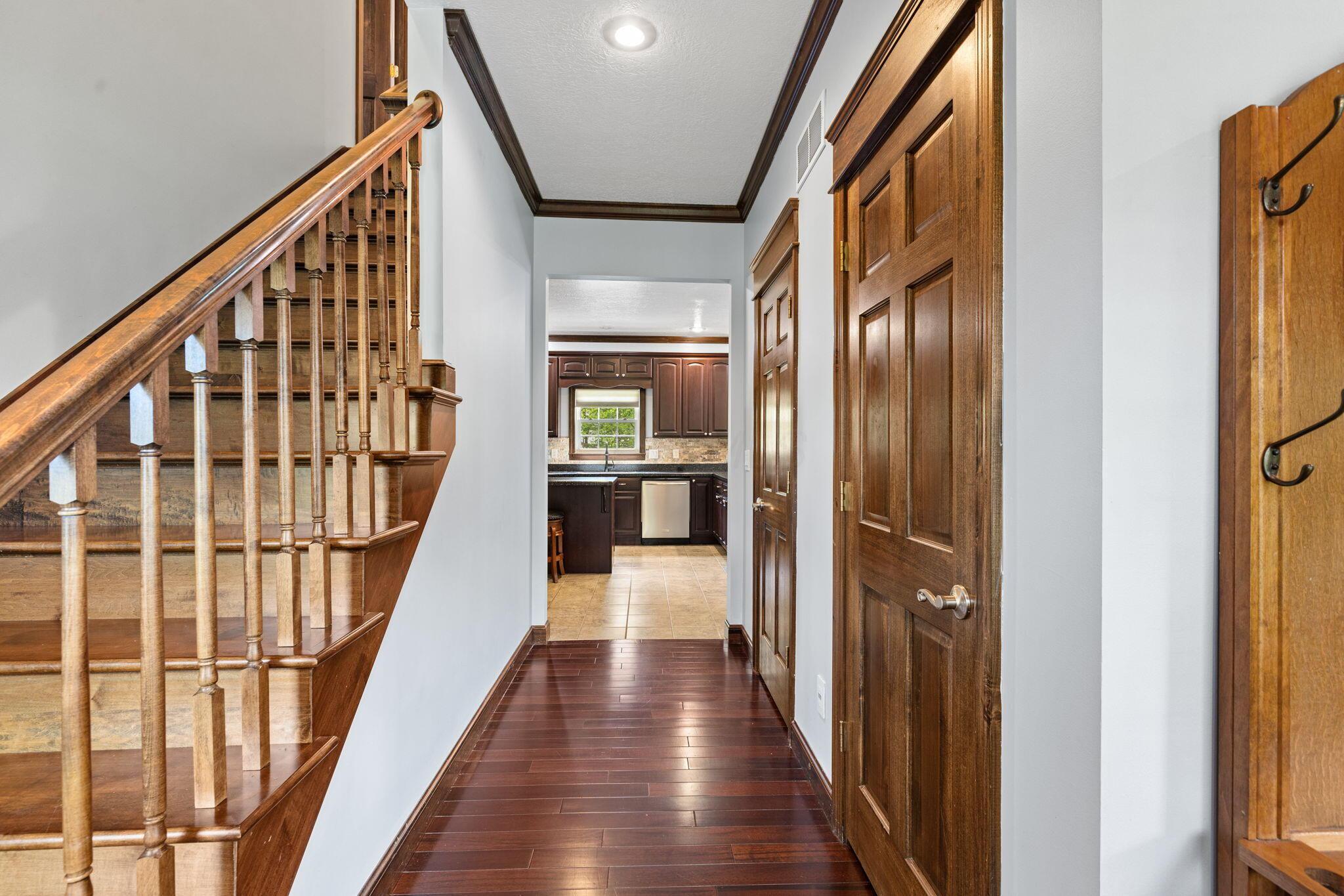 15027 King Road, Howard, Ohio image 7